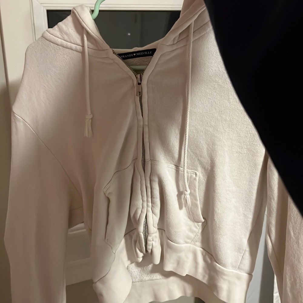 Brandy Melville white cropped sweater